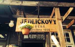 Jedličkovy lázně
