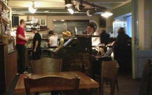 Standard Café