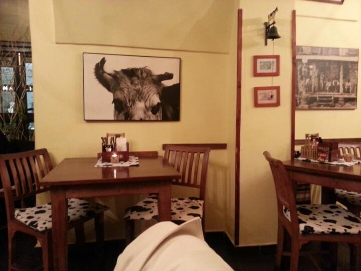 Restaurace Crazy Cow Steakhouse