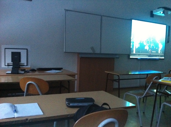 Gymnázium Jaroslava Heyrovského Gymnázium Jaroslava Heyrovského