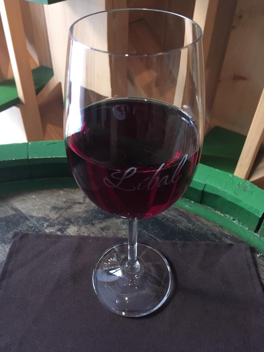 Vinotéka Správná adresa Vinotéka Správná adresa