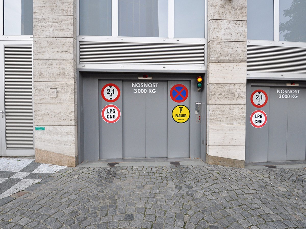 Parkoviště MR.PARKIT, s.r.o. Parkoviště MR.PARKIT, s.r.o.